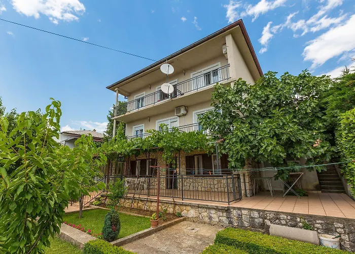 Charmantes Nur 650 Meter Zum Mit Mediterranem Garten, Meerblick, Grill Lejlighed *