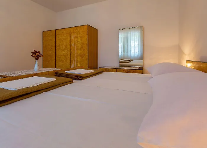 Charmantes Nur 650 Meter Zum Mit Mediterranem Garten, Meerblick, Grill Apartman *