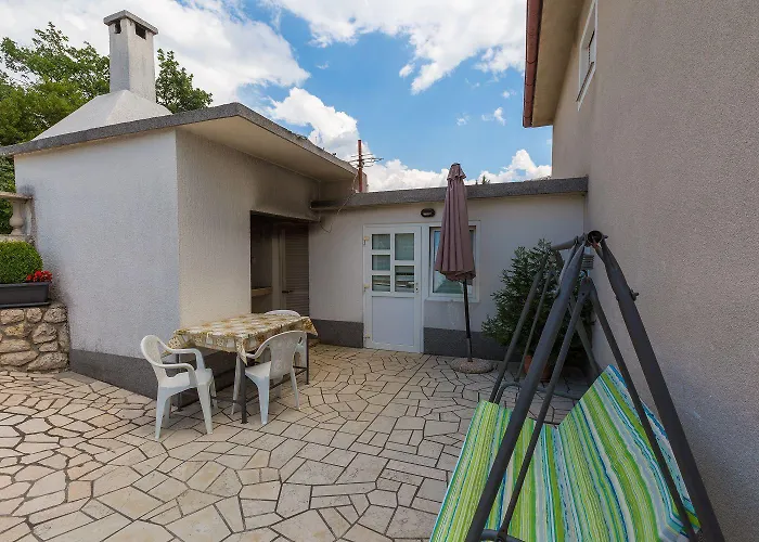 Apartman Charmantes Nur 650 Meter Zum Mit Mediterranem Garten, Meerblick, Grill
