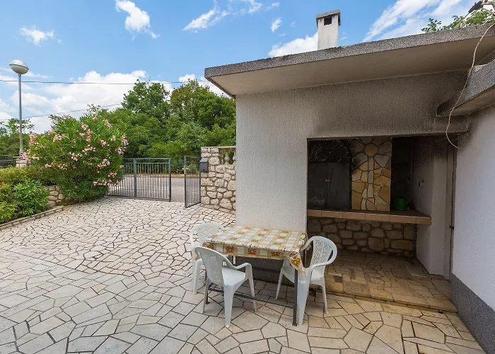 Charmantes Nur 650 Meter Zum Mit Mediterranem Garten, Meerblick, Grill Lejlighed Novi Vinodolski