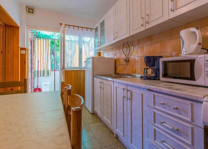 Charmantes Nur 650 Meter Zum Mit Mediterranem Garten, Meerblick, Grill Διαμέρισμα Novi Vinodolski